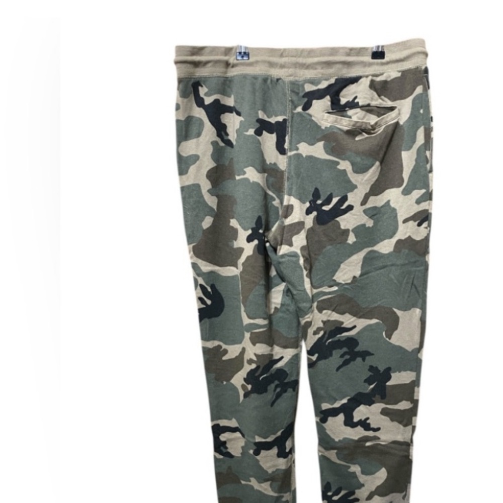 Camo Jogger Pants for young men
I wear 34 waist and these fit me - Picture 2 of 3